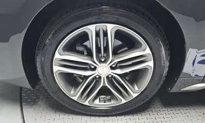 Hyundai Grandeur 2018, 29080 км, за 12034.88 USD