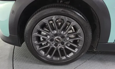 MINI Cooper 2025, 2267 км, за 22778 USD