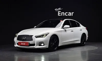 Infiniti Q50 · 2015 год