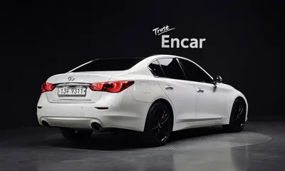 Infiniti Q50 2015, 155481 км, за 3510.37 USD