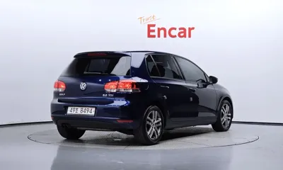Volkswagen Golf 2010, 144049 км, за 2955.86 USD