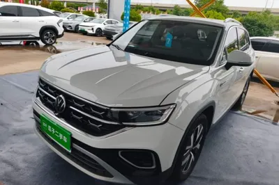 Volkswagen Tayron · 2023 год