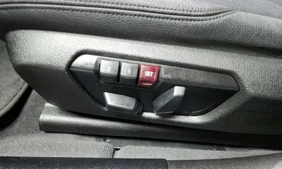 BMW 3-Series 2015, 62939 км, за 8210.72 USD - фото 18