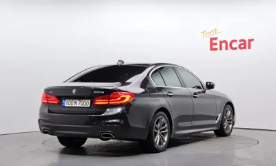 BMW 5-Series 2018, 88488 км, за 19029.8 USD