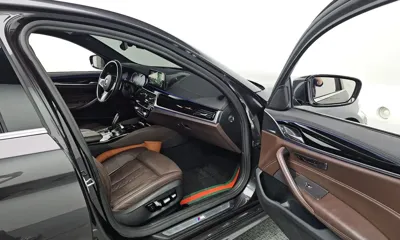 BMW 5-Series 2018, 88488 км, за 19029.8 USD - фото 11