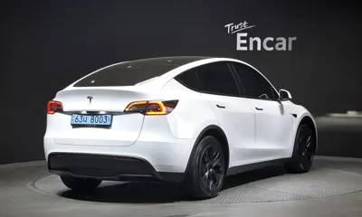 Tesla Model Y 2024, 40957 км, за 25797.56 USD