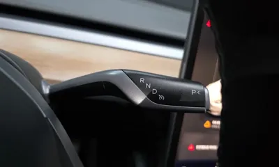 Tesla Model Y 2024, 40957 км, за 25797.56 USD - фото 9