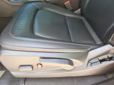 ChevroletGMDaewoo Colorado 2021, 83925 км, за 14651.29 USD - фото 12