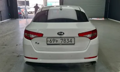 Kia K5 2013, 236000 км, за 2180.38 USD