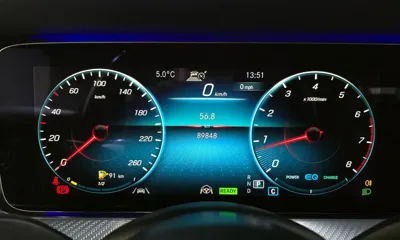 Mercedes-Benz E-Class 2021, 89848 км, за 20812.68 USD - фото 8