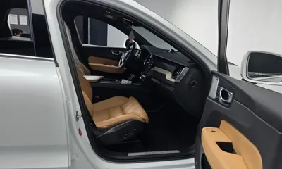 Volvo XC60 2018, 132533 км, за 16254.64 USD - фото 11