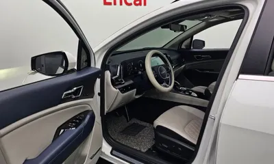 Kia Sportage 2023, 46556 км, за 28554.55 USD - фото 10