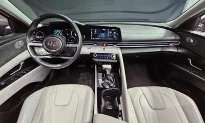 Hyundai Avante 2021, 72046 км, за 12295.09 USD - фото 7