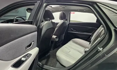 Hyundai Avante 2021, 72046 км, за 12295.09 USD - фото 11