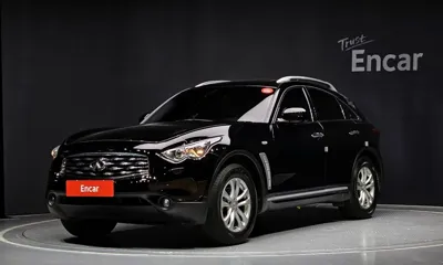 Infiniti FX · 2009 год
