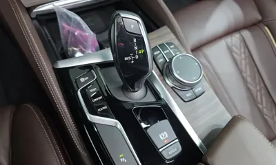 BMW 5-Series 2020, 85426 км, за 18442.64 USD - фото 9