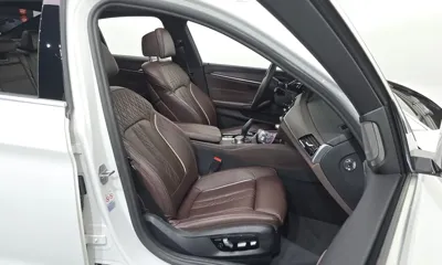 BMW 5-Series 2020, 85426 км, за 18442.64 USD - фото 26