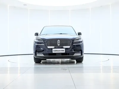 Lincoln Aviator 2024, 31600 км, за 38694.67 USD