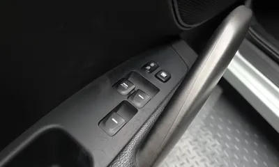 Hyundai Veloster 2012, 120885 км, за 2467.93 USD - фото 27