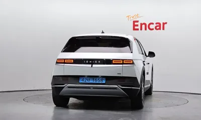 Hyundai Ioniq5 2023, 24296 км, за 21387.24 USD