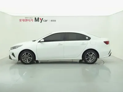 Kia K3 2022, 113167 км, за 7903.99 USD