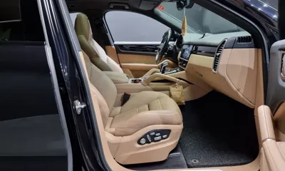 Porsche Cayenne 2020, 67053 км, за 59642.65 USD - фото 10