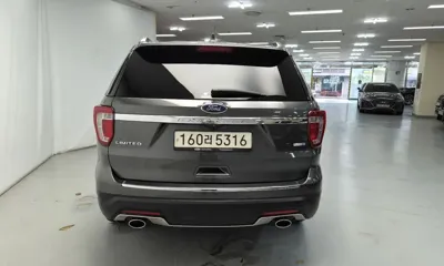 Ford Explorer 2019, 117719 км, за 10769.74 USD