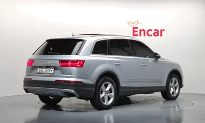 Audi Q7 2016, 259189 км, за 9767.53 USD
