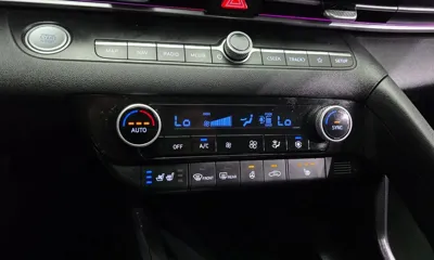 Hyundai Avante 2021, 74844 км, за 10840.83 USD - фото 17