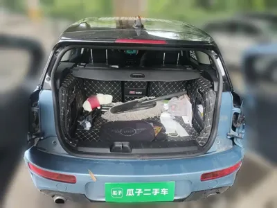 MINI Mini Clubman 2018, 57300 км, за 15935.54 USD - фото 10