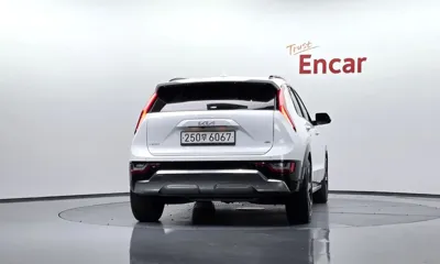 Kia Niro 2024, 31837 км, за 20021.01 USD