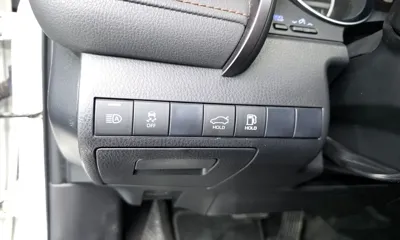 Toyota Camry 2019, 125624 км, за 15960.92 USD - фото 19
