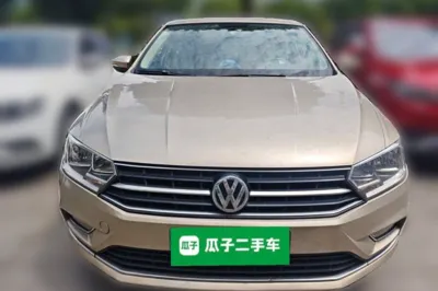 Volkswagen Bora 2016, 84000 км, за 4068 USD