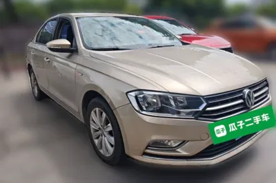 Volkswagen Bora 2016, 84000 км, за 4068 USD