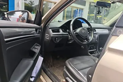 Volkswagen Bora 2016, 84000 км, за 4068 USD - фото 16