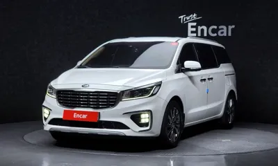 Kia Canival · 2019 год