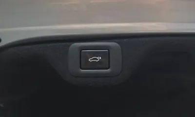 Lexus ES 2019, 53972 км, за 20874.36 USD - фото 32
