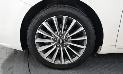 Kia K7 2016, 54066 км, за 8582.75 USD