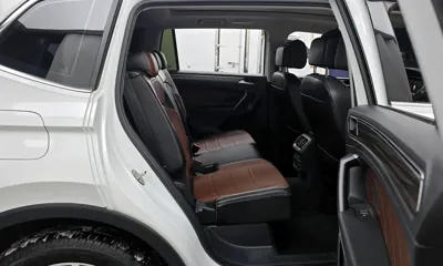 Volkswagen Tiguan 2023, 44123 км, за 21152.84 USD - фото 12