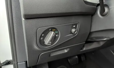 Volkswagen Tiguan 2023, 44123 км, за 21152.84 USD - фото 16