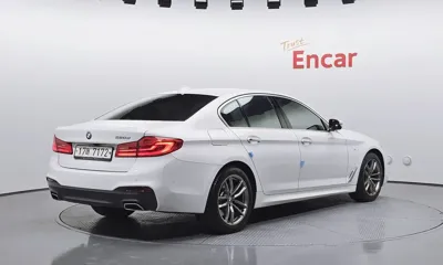 BMW 5-Series 2018, 91332 км, за 14141.02 USD