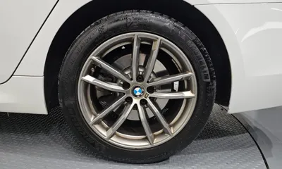 BMW 5-Series 2018, 91332 км, за 14141.02 USD