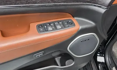 Jeep Cherokee 2021, 32947 км, за 23069.82 USD - фото 30
