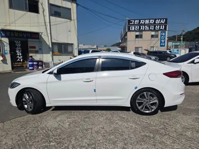 Hyundai Avante 2017, 94636 км, за 6236.05 USD - фото 6