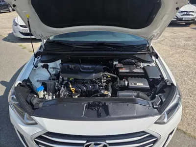 Hyundai Avante 2017, 94636 км, за 6236.05 USD - фото 11