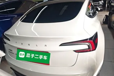 Tesla Model 3 2023, 33000 км, за 29863 USD