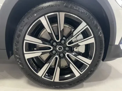 Volvo V60 2026, 2638 км, за 33876.24 USD