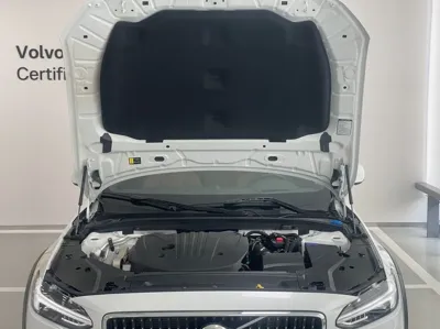 Volvo V60 2026, 2638 км, за 33860.77 USD - фото 6