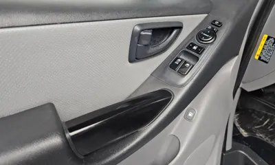 Hyundai Starex 2018, 17796 км, за 9780.75 USD - фото 17