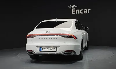 Hyundai Grandeur 2023, 50745 км, за 19103.66 USD